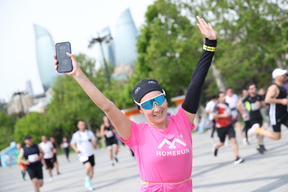 Küləyə qarşı qaçıb qalib oldular - YENİLƏNİB (FOTOLAR)