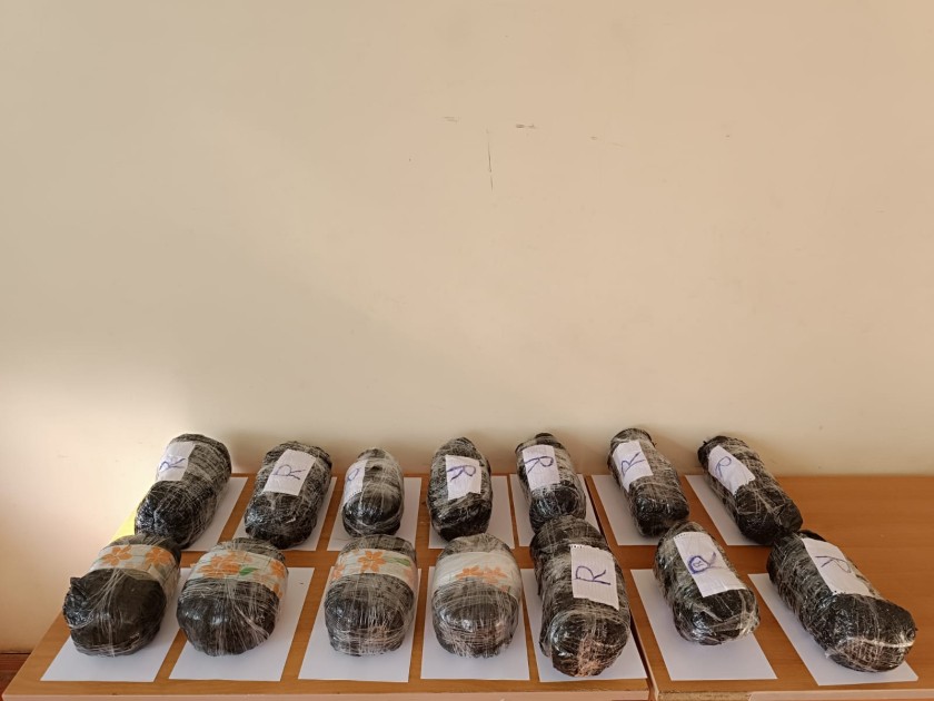 İrandan Azərbaycana narkotik vasitənin keçirilməsinin qarşısı alındı - FOTO