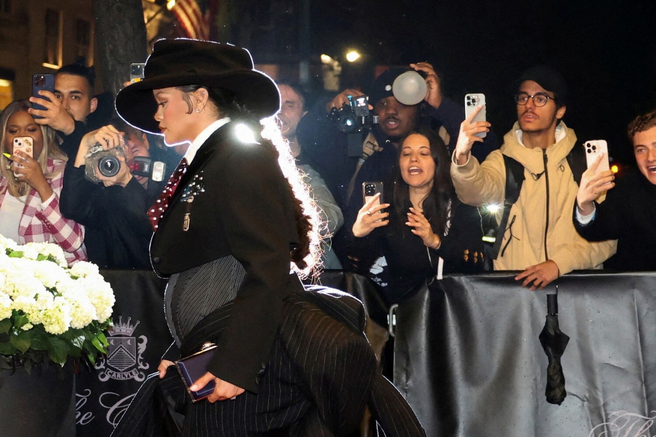 "Met Gala"nın ulduzları qırmızı xalıda - FOTOLAR