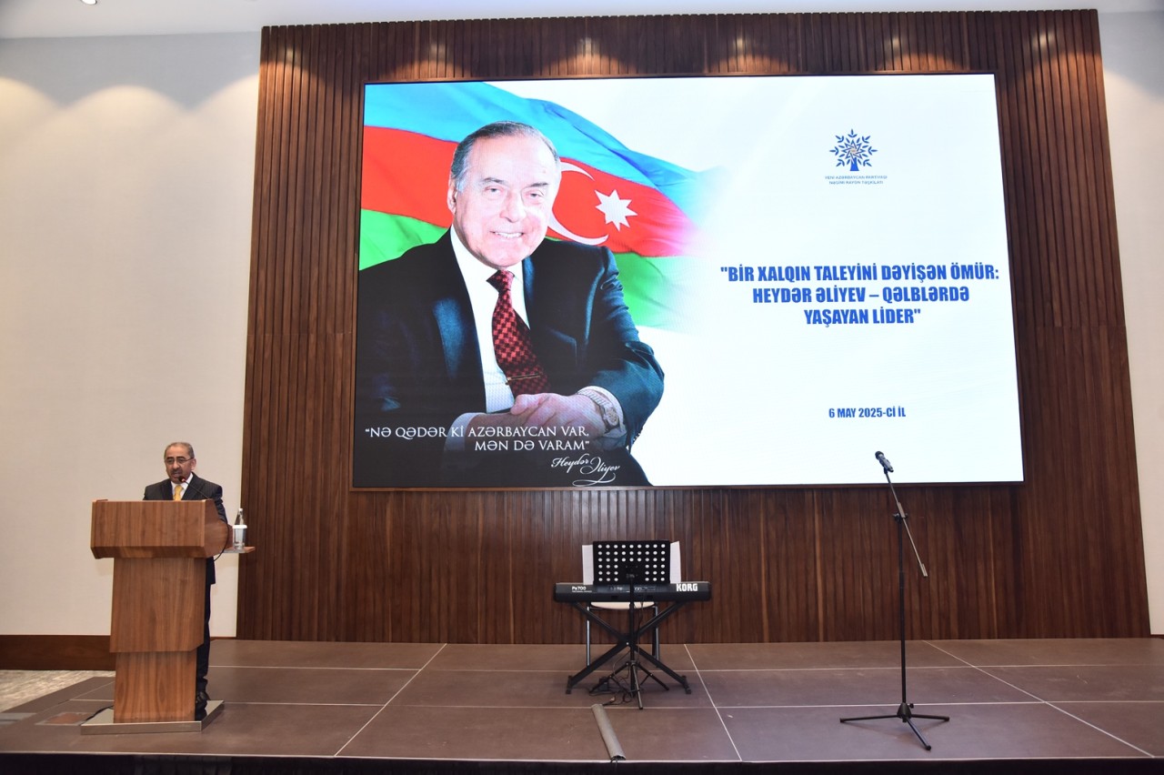 YAP Nəsimi rayon təşkilatı Heydər Əliyevə həsr olunmuş tədbir keçirdi - FOTOLAR