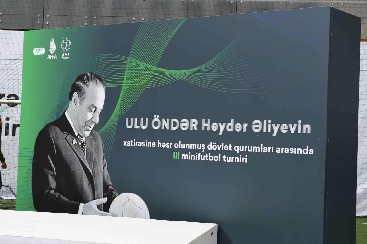 Dövlət Komitəsinin komandası gümüş medalla təltif edildi - FOTOLAR