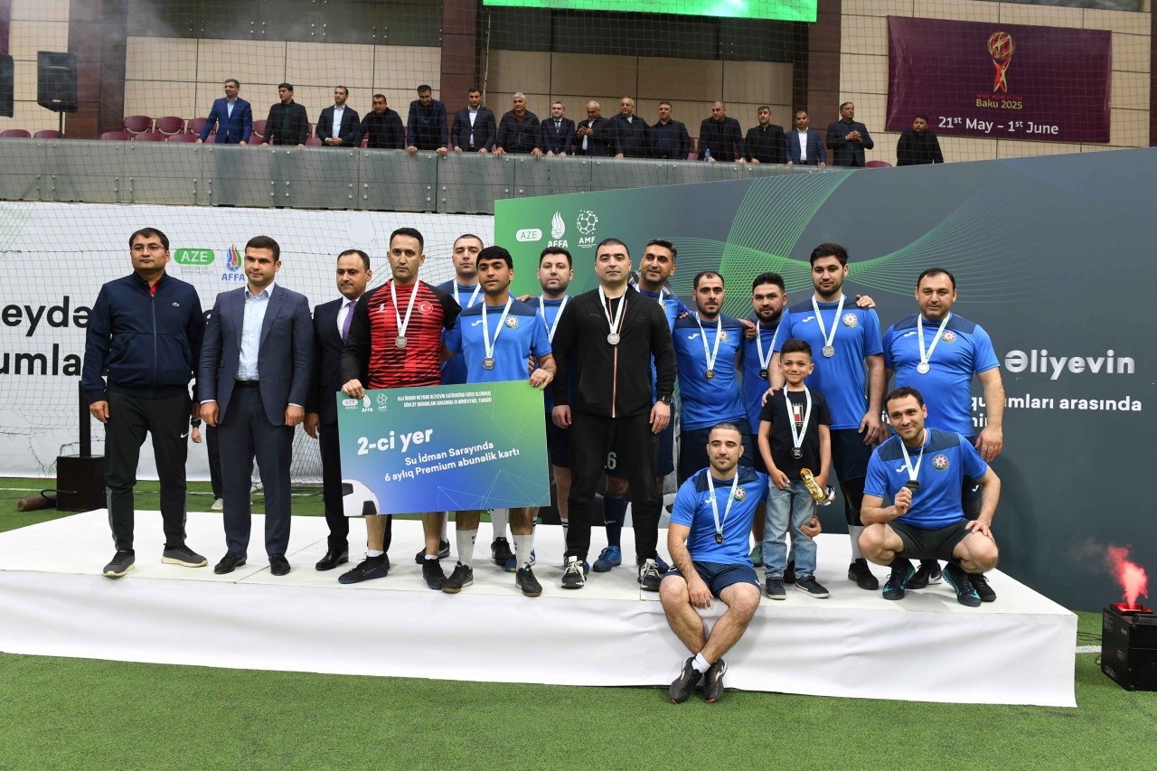 Dövlət Komitəsinin komandası gümüş medalla təltif edildi - FOTOLAR