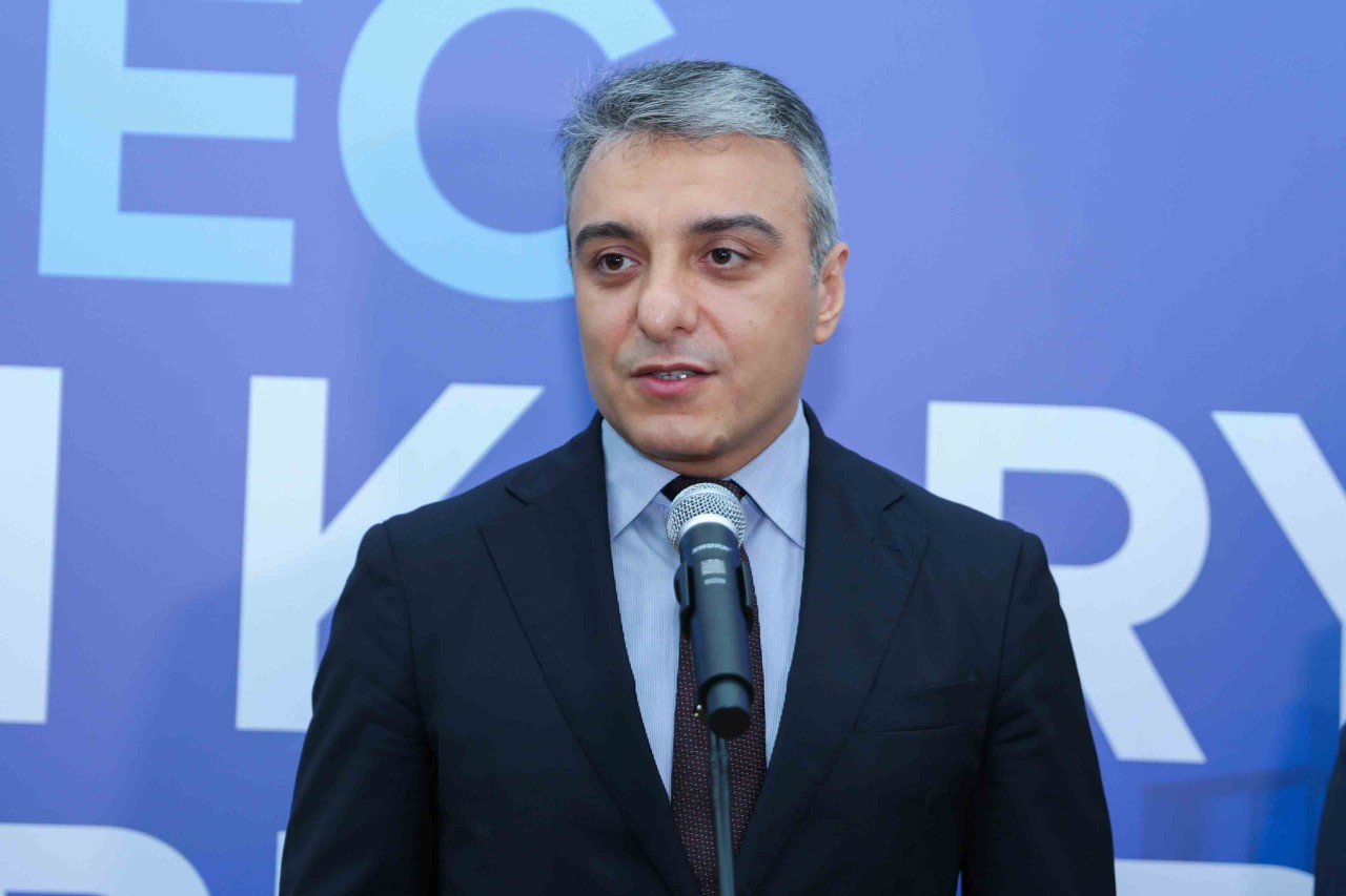 UNEC-də XVI Karyera Yarmarkası keçirilib - FOTOLAR