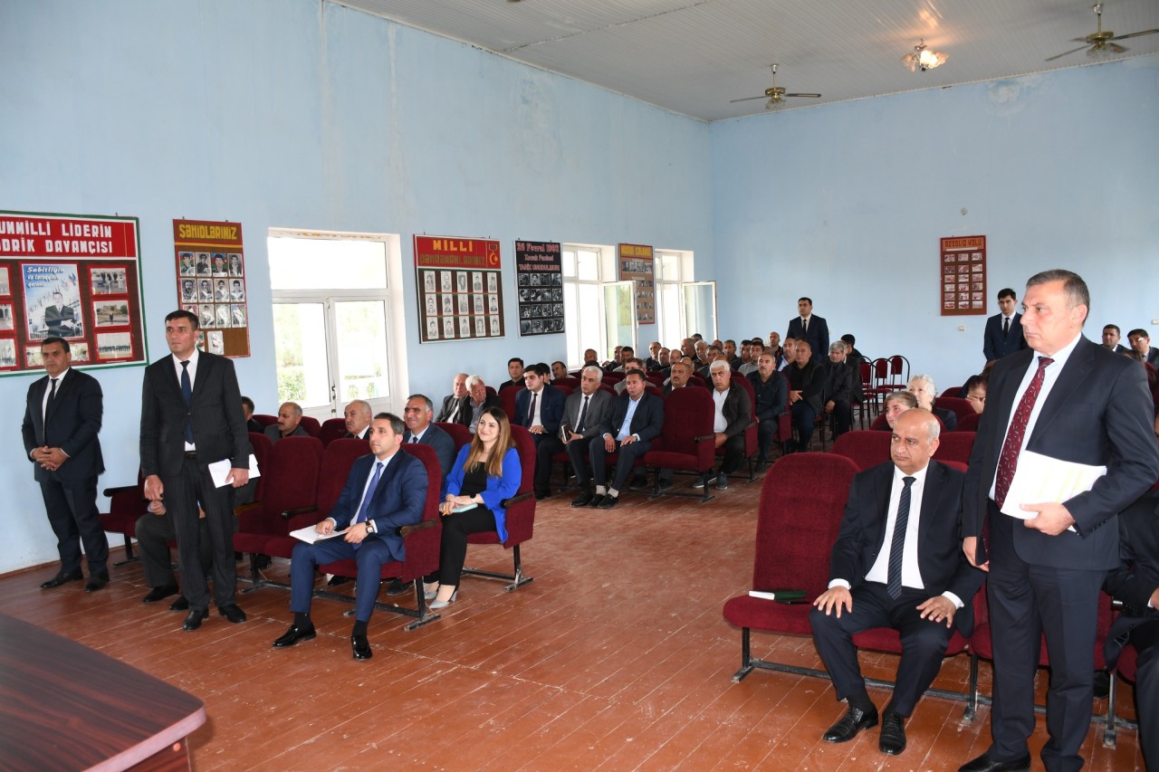 İcra başçısı Vaqif Həsənovun növbəti səyyar qəbul-görüşü keçirilib - FOTOLAR