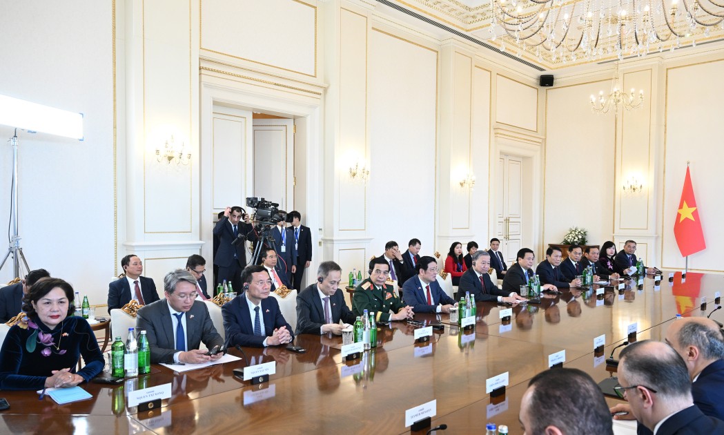 Prezidentin To Lam ilə geniş tərkibdə görüşü oldu - YENİLƏNİB (FOTOLAR)