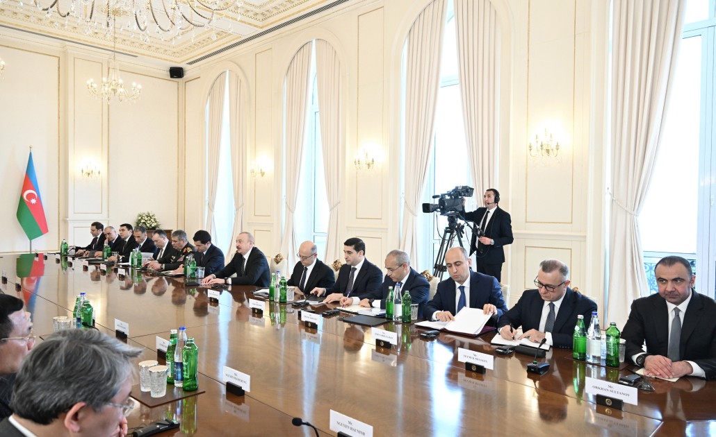 Prezidentin To Lam ilə geniş tərkibdə görüşü oldu - YENİLƏNİB (FOTOLAR)