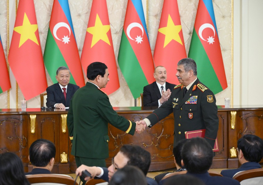 Azərbaycanla Vyetnam arasında imzalanmış sənədlər mübadilə edildi - YENİLƏNİB (FOTOLAR)