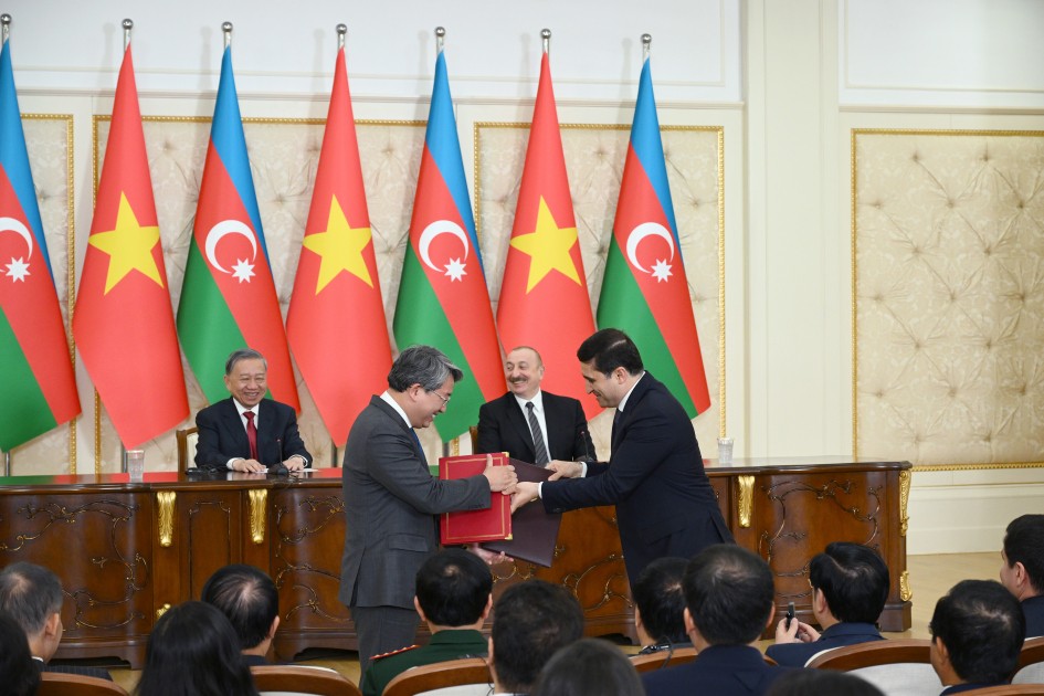 Azərbaycanla Vyetnam arasında imzalanmış sənədlər mübadilə edildi - YENİLƏNİB (FOTOLAR)