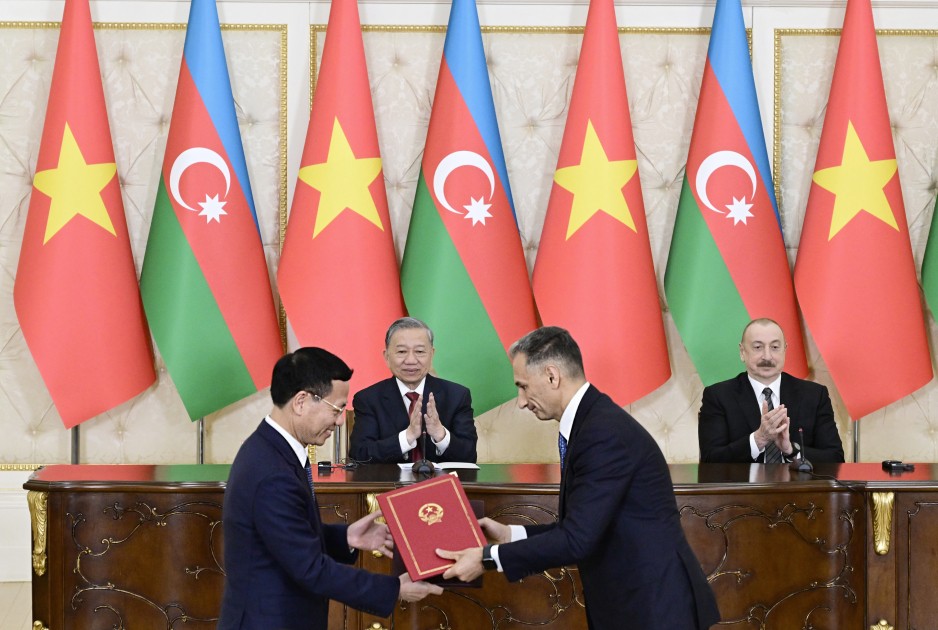 Azərbaycanla Vyetnam arasında imzalanmış sənədlər mübadilə edildi - YENİLƏNİB (FOTOLAR)