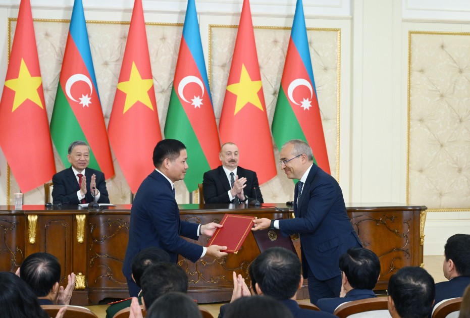 Azərbaycanla Vyetnam arasında imzalanmış sənədlər mübadilə edildi - YENİLƏNİB (FOTOLAR)