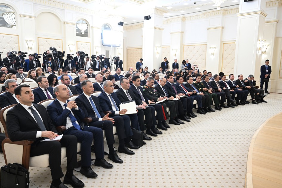 İlham Əliyev və To Lam mətbuata bəyanatlarla çıxış ediblər - YENİLƏNİB (FOTOLAR)