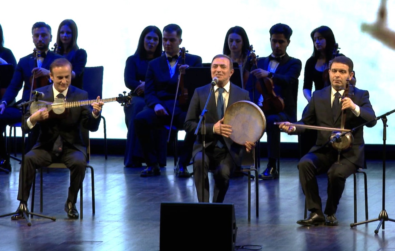 Həmkarlar İttifaqları Konfederasiyası "Sən elə bir zirvəsən" tədbiri təşkil edib - FOTOLAR