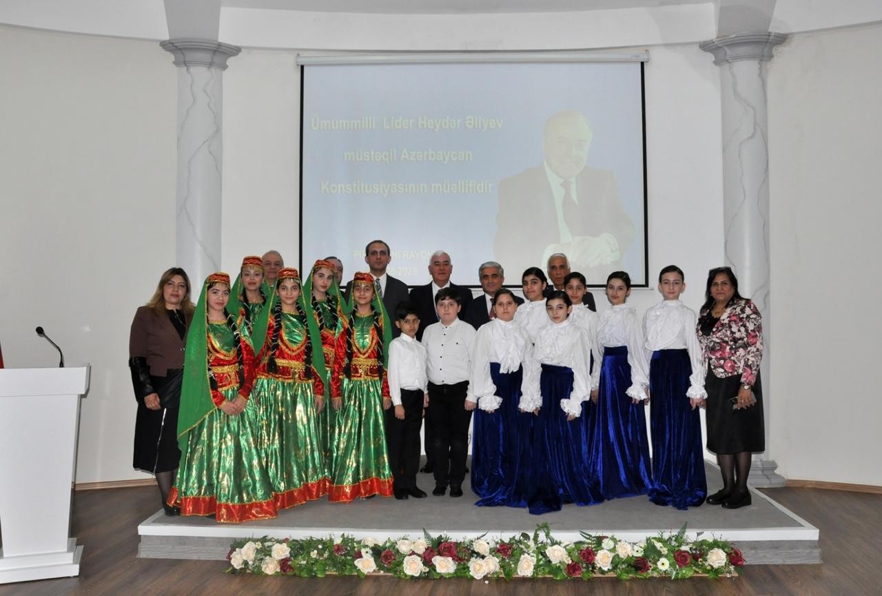 Pirallahıda ağacəkmə aksiyası və konfrans keçirilib - FOTOLAR