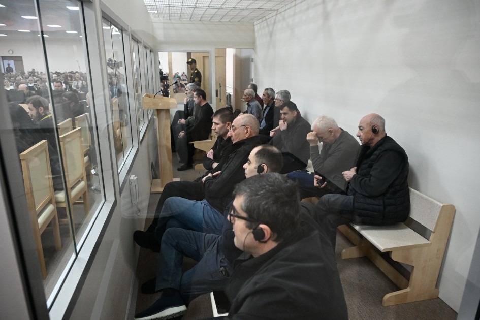 "Nənəmi “nə vaxtsa bizim ordu bu torpaqları alacaq” sözünə görə öldürdülər" - MƏHKƏMƏ (FOTOLAR)