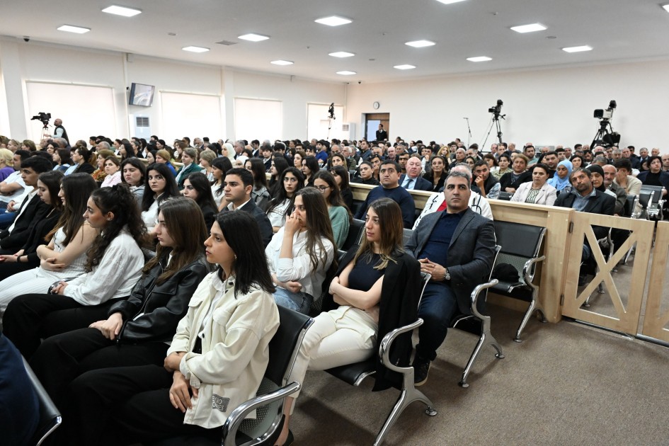 "Nənəmi “nə vaxtsa bizim ordu bu torpaqları alacaq” sözünə görə öldürdülər" - MƏHKƏMƏ (FOTOLAR)