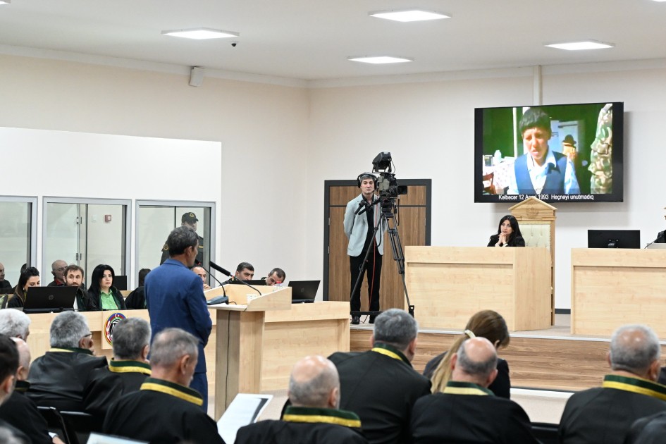 "Nənəmi “nə vaxtsa bizim ordu bu torpaqları alacaq” sözünə görə öldürdülər" - MƏHKƏMƏ (FOTOLAR)