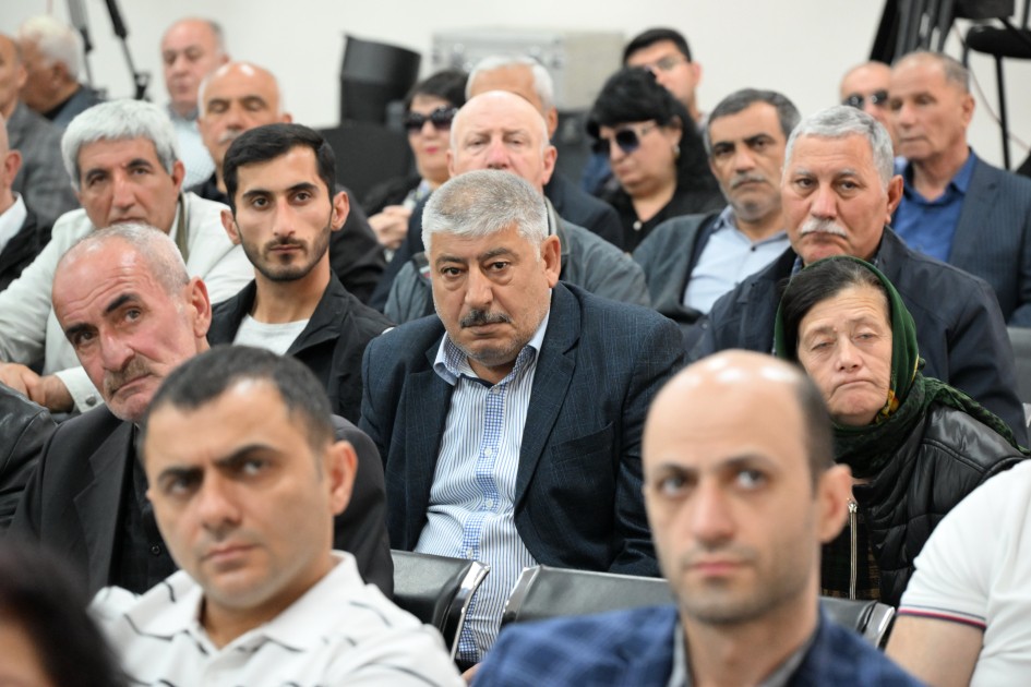 "Nənəmi “nə vaxtsa bizim ordu bu torpaqları alacaq” sözünə görə öldürdülər" - MƏHKƏMƏ (FOTOLAR)