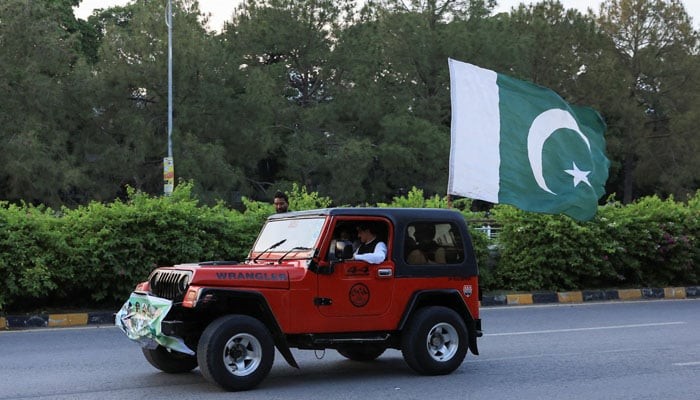 Pakistanlılar qələbə sevincini qeyd edirlər - FOTOLAR