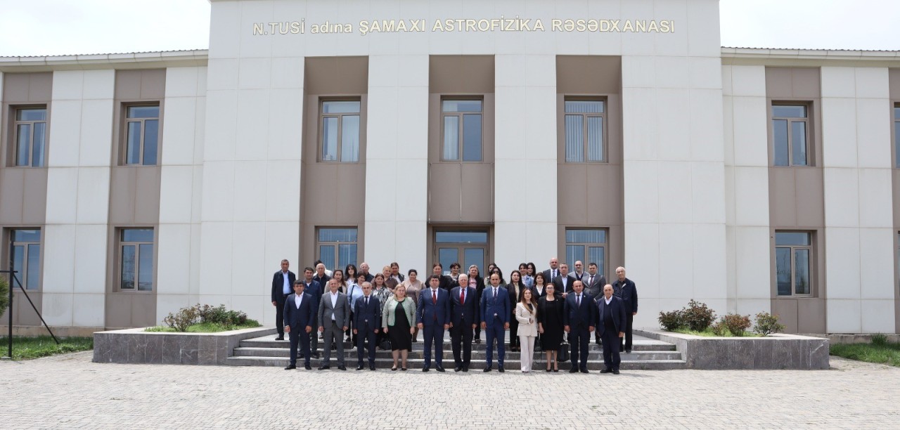 YAP Yasamal rayon təşkilatı Heydər Əliyevlə bağlı konfrans keçirib - FOTOLAR