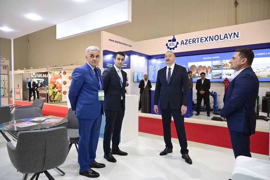 İlham Əliyev Bakı Ekspo Mərkəzində sərgilərlə tanış oldu - YENİLƏNİB (FOTOLAR)