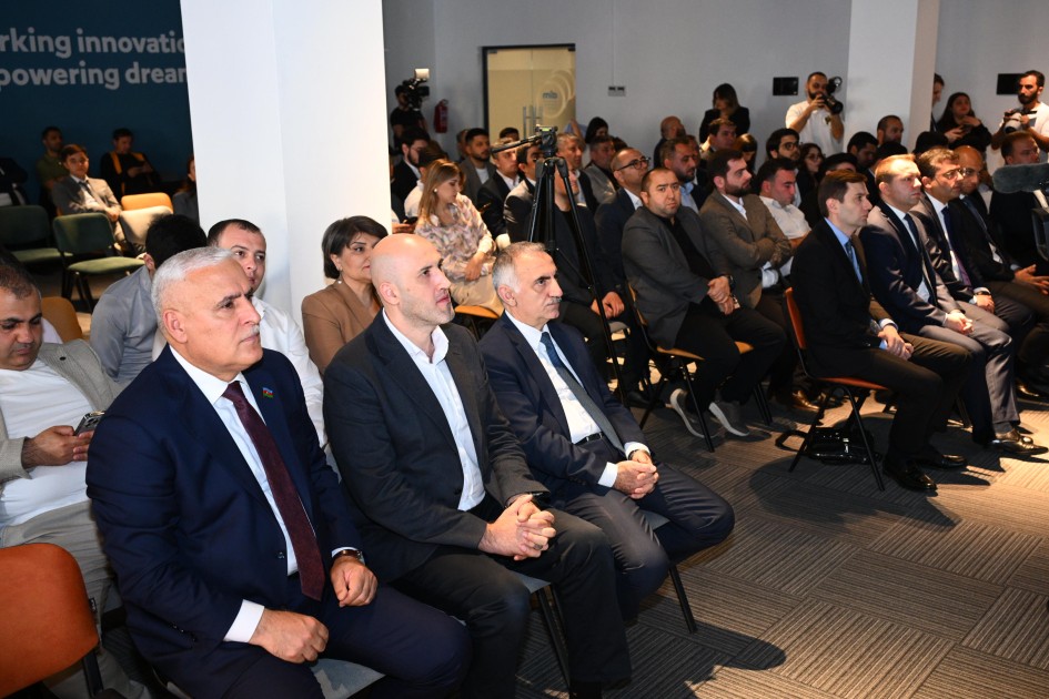 Media nümayəndələri üçün kibertəhlükəsizlik mövzusunda təlim keçirilir - FOTOLAR