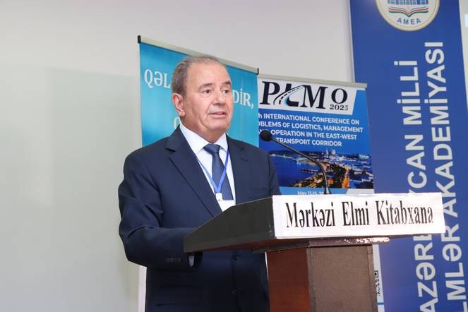 Akademik Telman Əliyevin 90 illik yubileyi beynəlxalq konfransın açılış mərasimində qeyd olunub - FOTOLAR