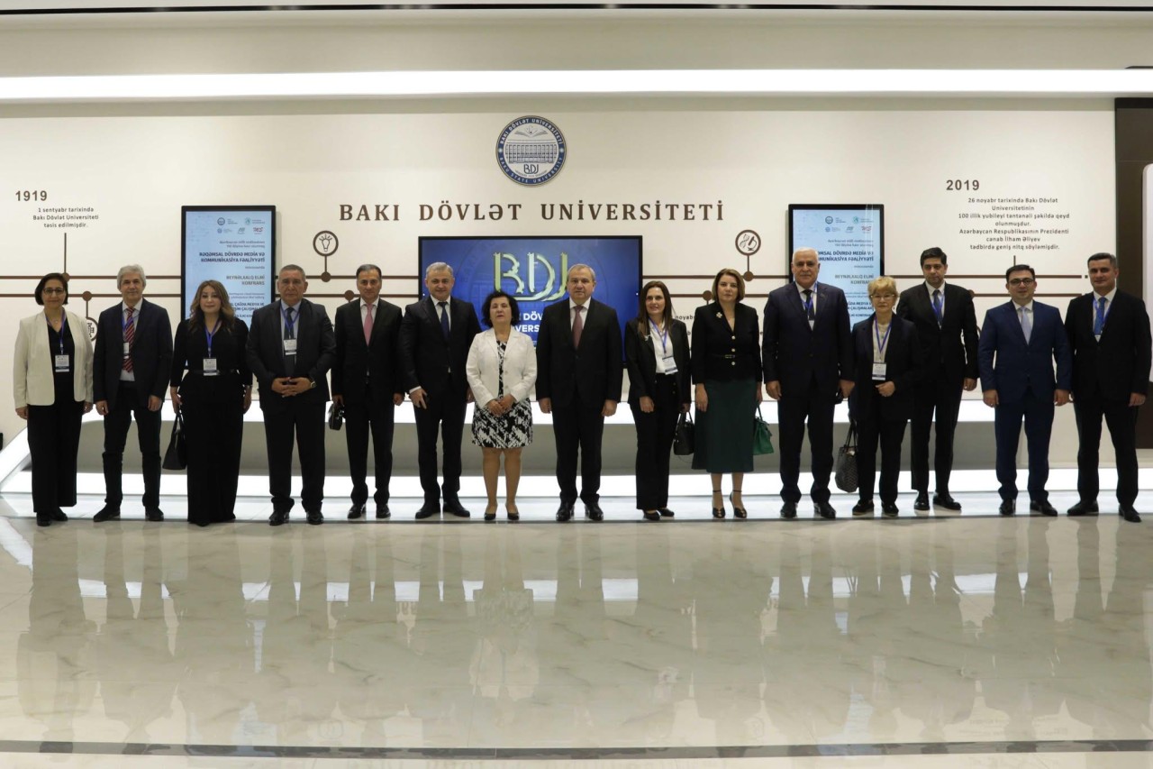 BDU-da milli mətbuatın 150 illik yubileyinə həsr olunmuş beynəlxalq konfrans keçirilib - FOTOLAR
