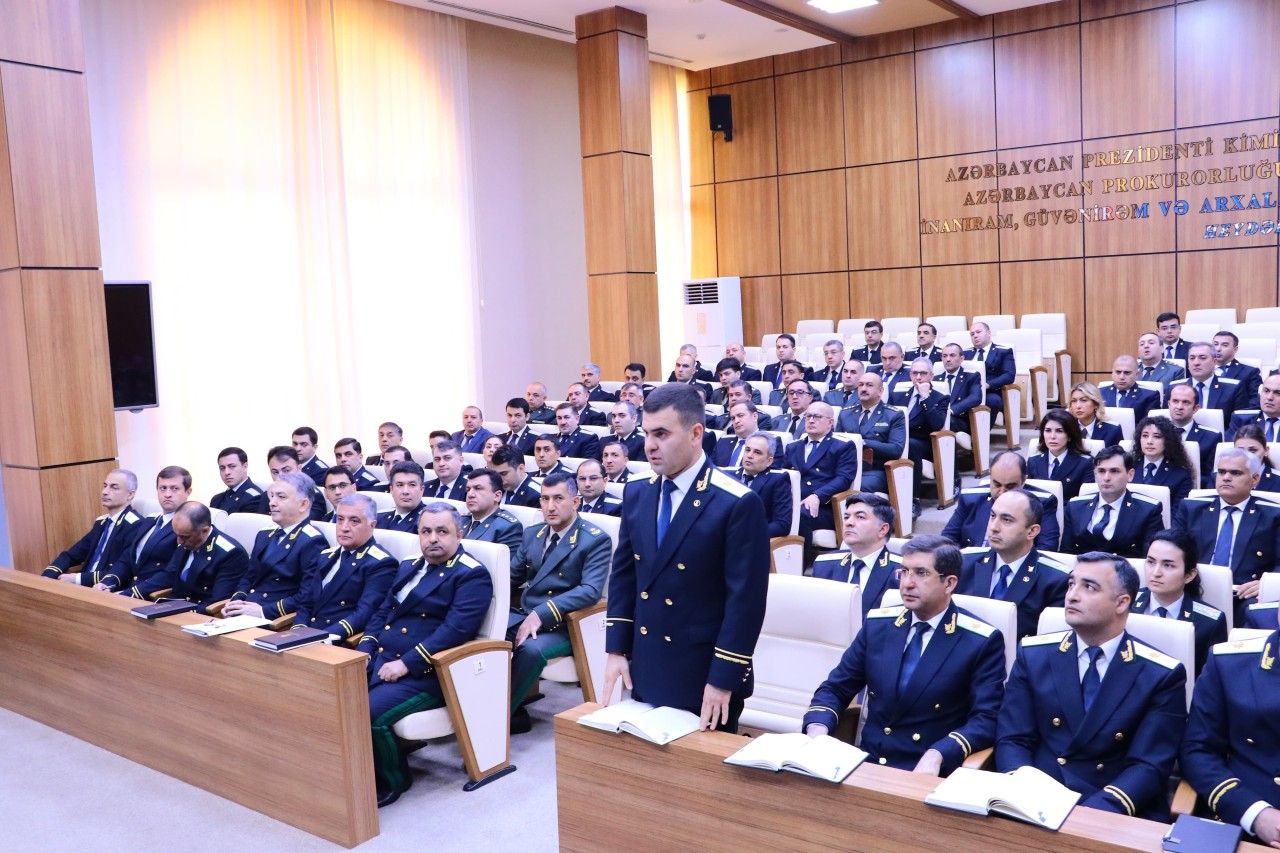 Kamran Əliyev müşavirə keçirdi - FOTOLAR