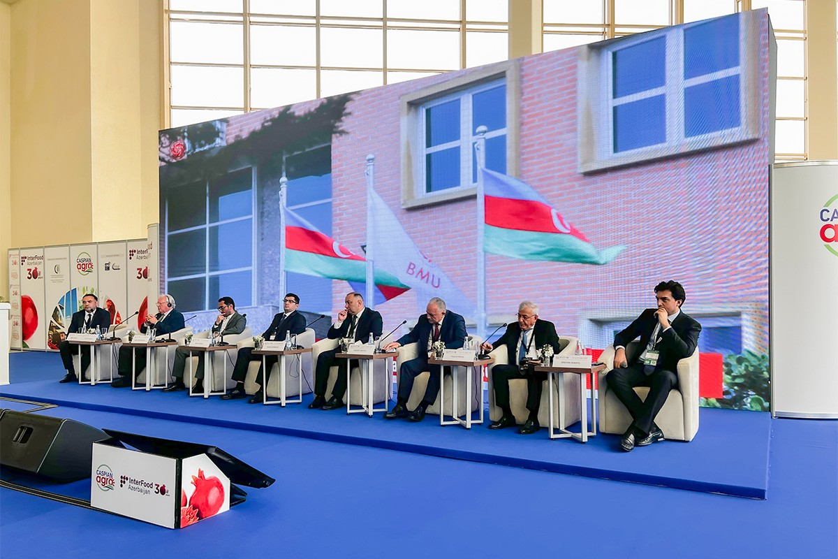 Yaqub Piriyev II Beynəlxalq Aqrar İnnovasiya Forumunda - FOTOLAR