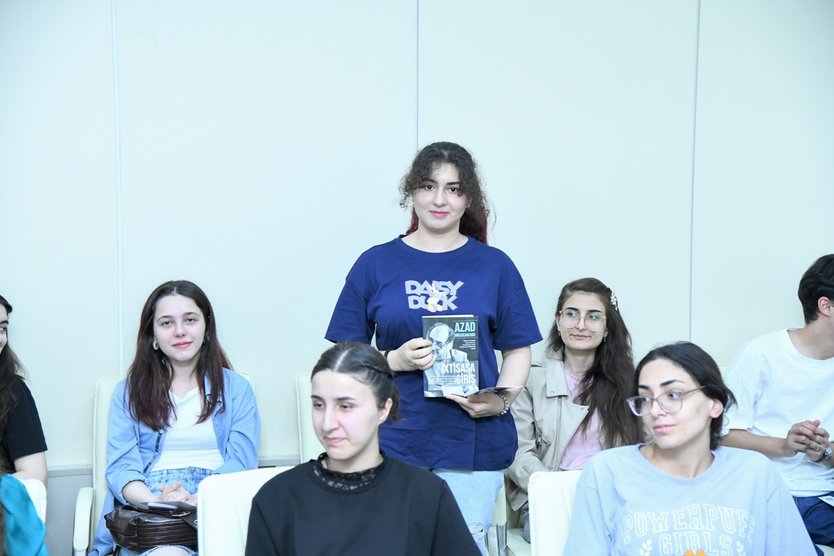 BMU-da  tələbələr üçün infosessiya keçirilib - FOTOLAR