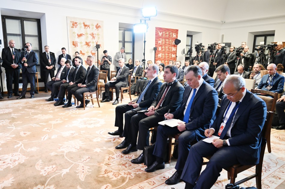 İlham Əliyev və Viktor Orban mətbuata birgə bəyanatla çıxış ediblər - FOTOLAR (YENİLƏNİB)