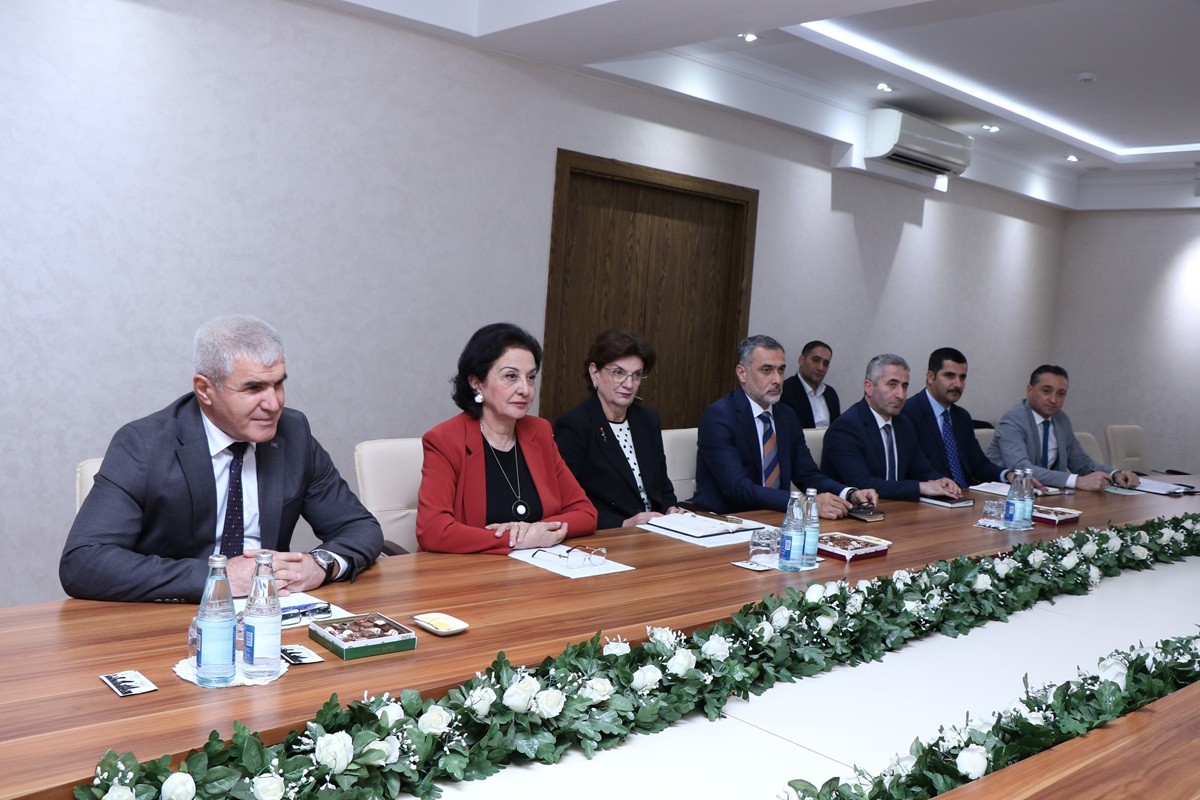 İtaliyanın ölkəmizdəki səfiri AzMİU-da olub - FOTOLAR