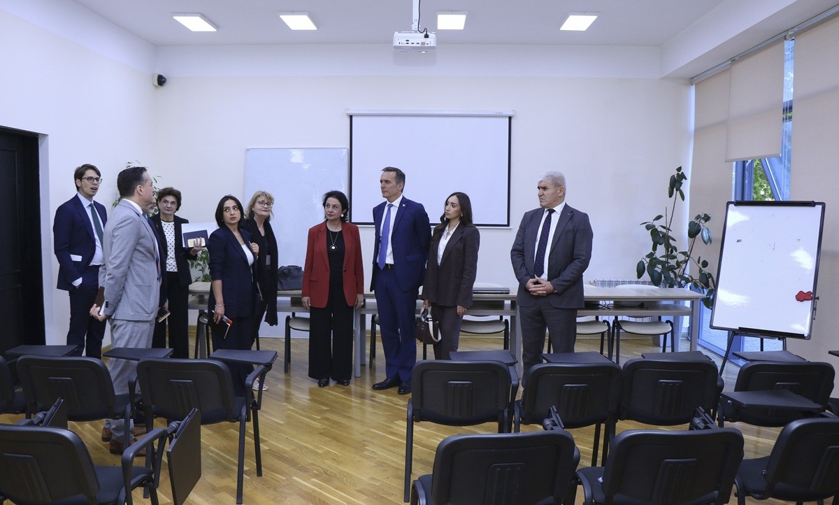 İtaliyanın ölkəmizdəki səfiri AzMİU-da olub - FOTOLAR