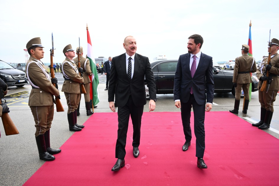 İlham Əliyevin Macarıstana səfəri başa çatdı - FOTOLAR