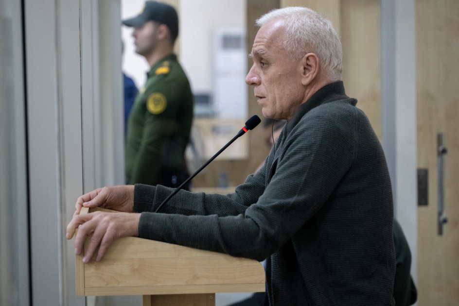 "Komandirlərdən biri qardaşım olub" - İşğal etirafları (FOTOLAR)