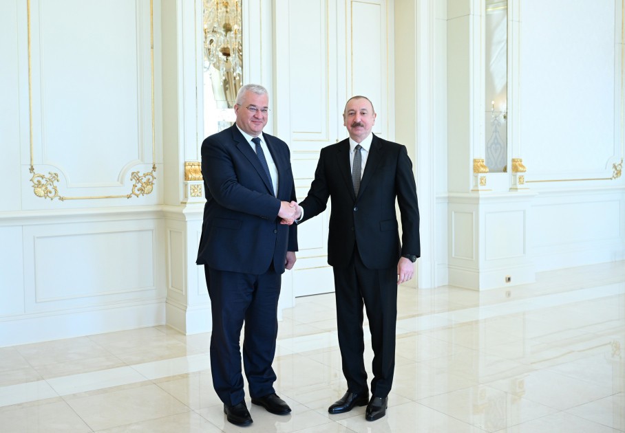 Prezident Ukraynanın xarici işlər nazirini qəbul etdi - FOTOLAR (YENİLƏNİB)