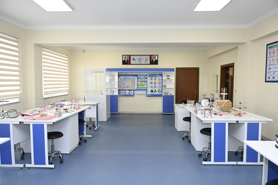 Prezident “Talıstan” liseyinin açılışında - FOTOLAR (YENİLƏNİB)