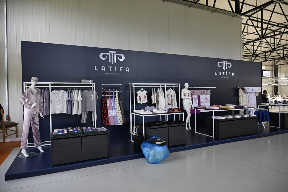 İlham Əliyev Laçında iki fabrikin açılışını etdi - FOTOLAR (YENİLƏNİB)