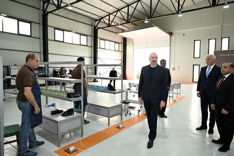 İlham Əliyev Laçında iki fabrikin açılışını etdi - FOTOLAR (YENİLƏNİB)