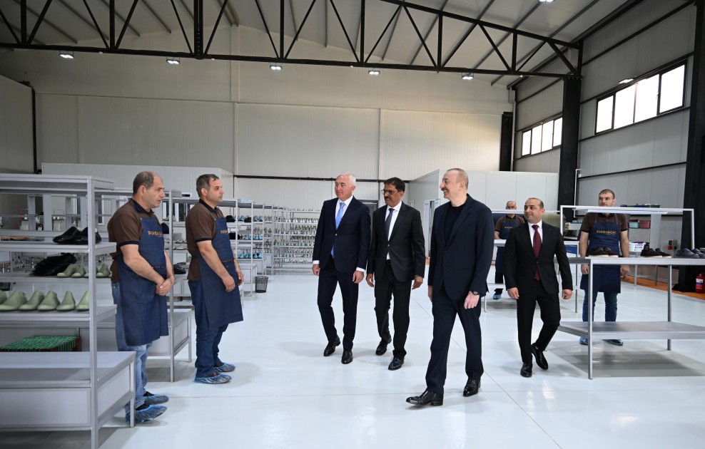 İlham Əliyev Laçında iki fabrikin açılışını etdi - FOTOLAR (YENİLƏNİB)