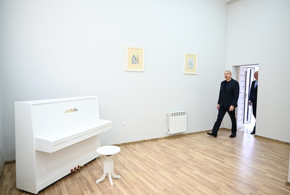 Prezident Laçının Bəylik kəndinin açılışında - FOTOLAR