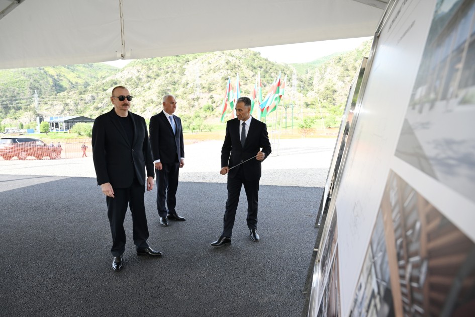 İlham Əliyev Laçın kanat yolunun təməlini qoydu - FOTOLAR