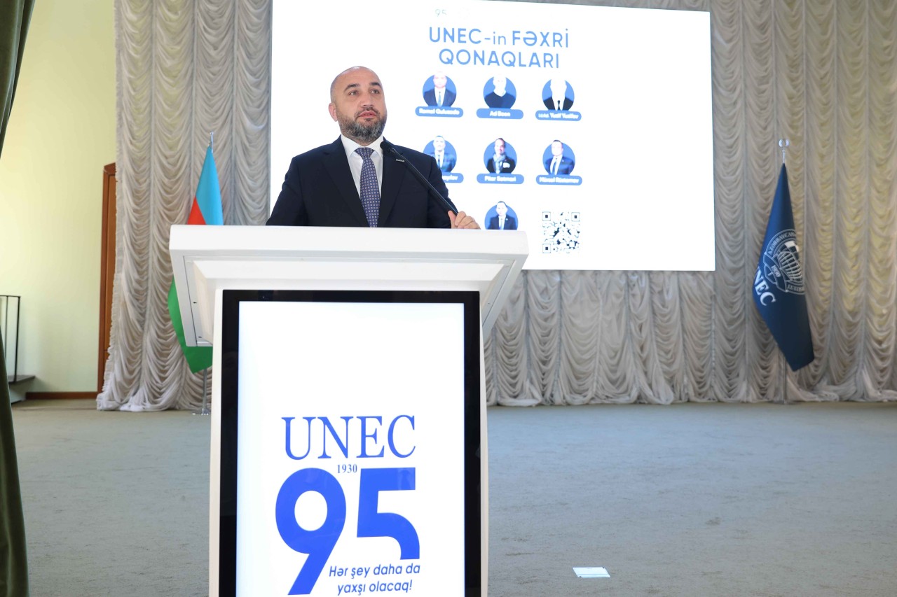 UNEC-də beynəlxalq forum keçirilib - FOTOLAR