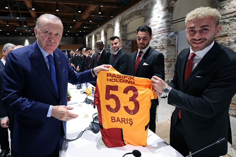 Ərdoğan “Qalatasaray”ı qəbul etdi - FOTOLAR