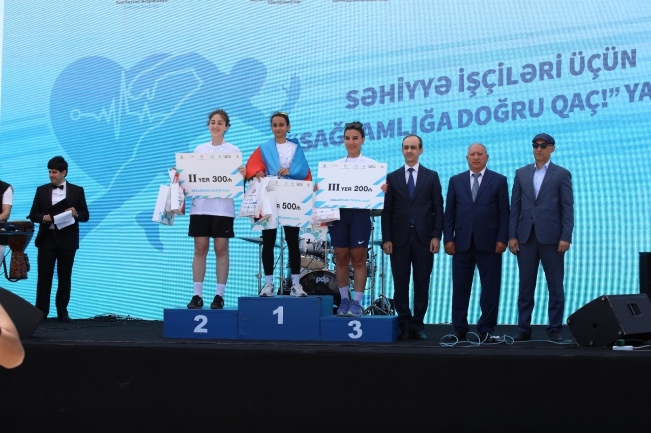 AHİK-in üzv təşkilatı Bakıda qaçış yarışı təşkil edib - FOTOLAR