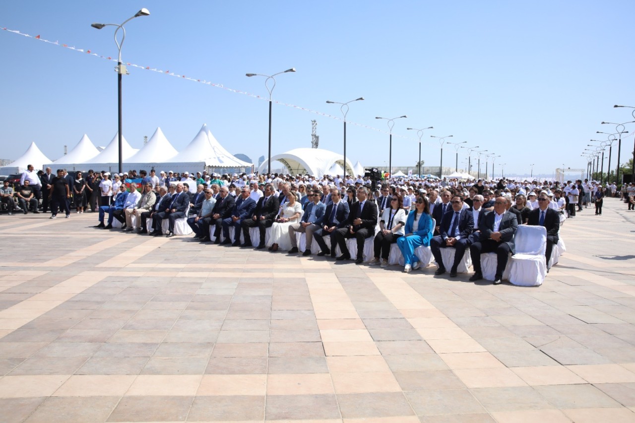 AHİK-in üzv təşkilatı Bakıda qaçış yarışı təşkil edib - FOTOLAR