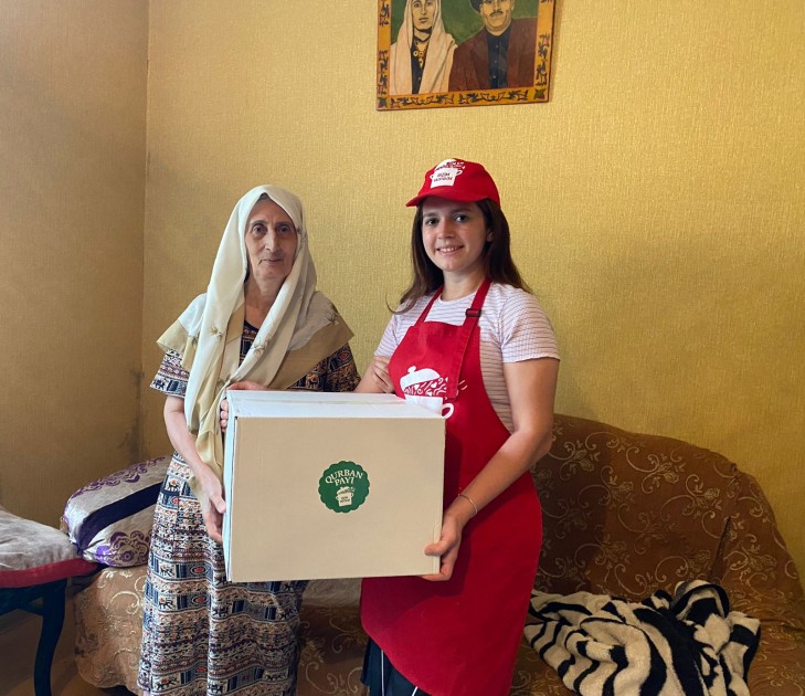 Leyla Əliyevanın təşəbbüsü ilə ailələrə qurban payları çatdırılıb - FOTOLAR