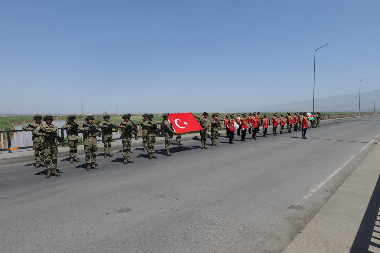 Türkiyə Silahlı Qüvvələrinin şəxsi heyəti Azərbaycana yola düşdü - FOTOLAR