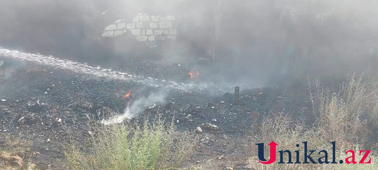 Gəncədə məişət tulantıları yandı - FOTOLAR