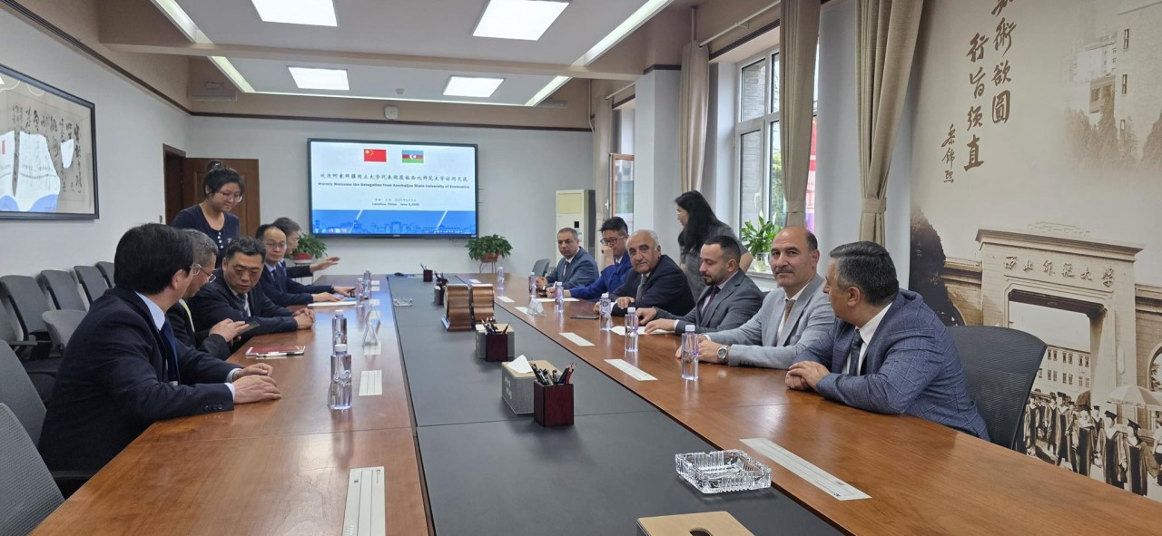 UNEC-in rektoru Çində işgüzar səfərdədir - FOTOLAR